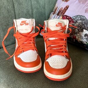 Nike Women Bright Orange High-Tops Size 5.5